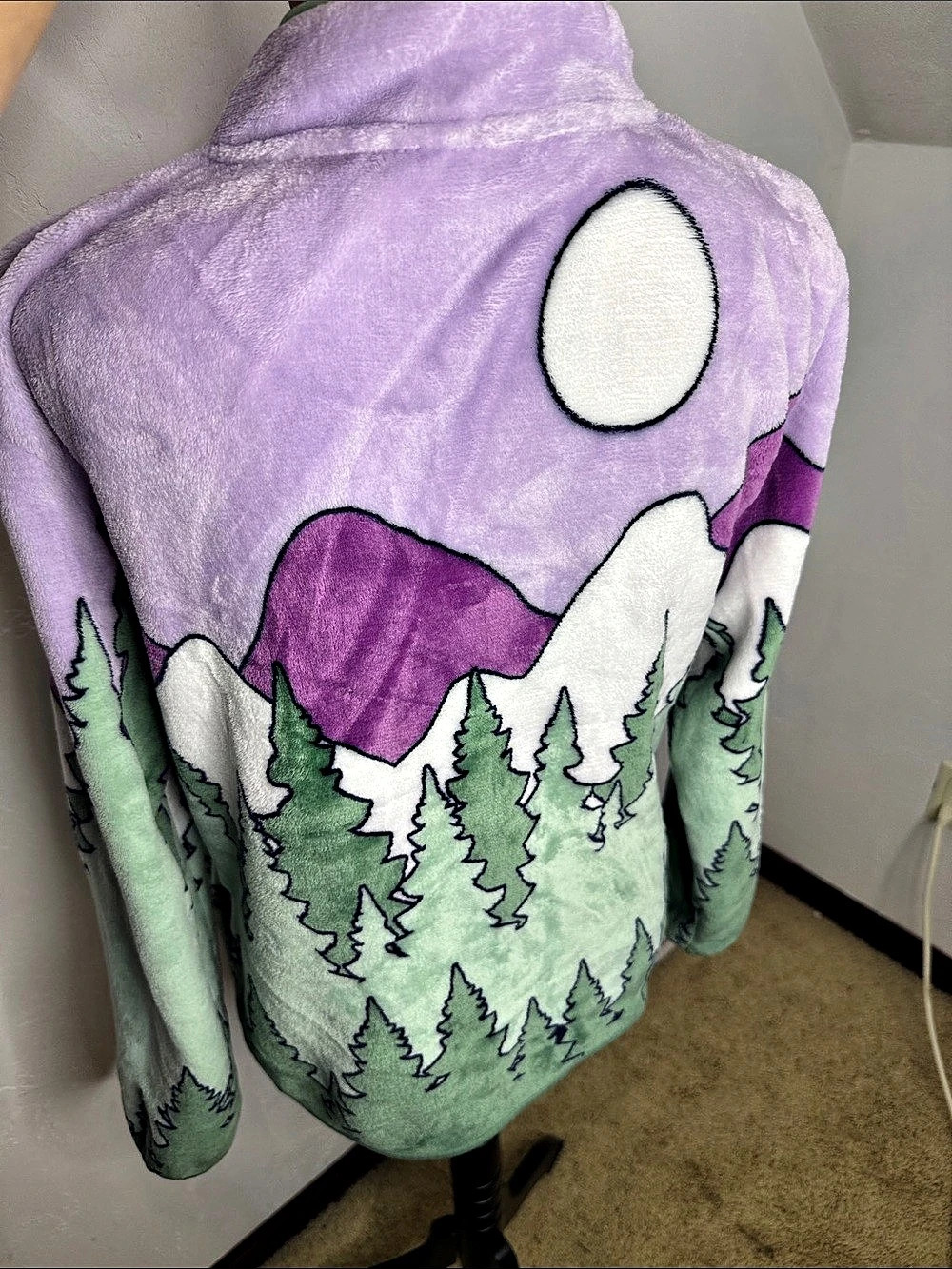 Peanuts Snoopy Woodstock Snowy Adventure fleece jacket Snoopy Fleece Jacket in - Picture 4 of 5
